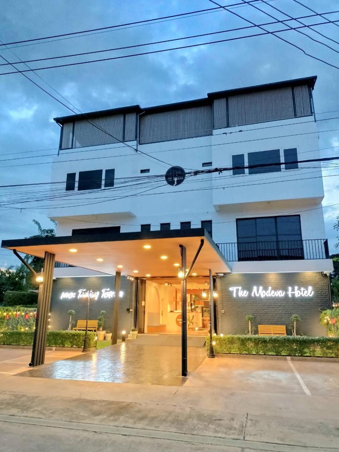 The Modeva Hotel Kanchanaburi Exterior foto